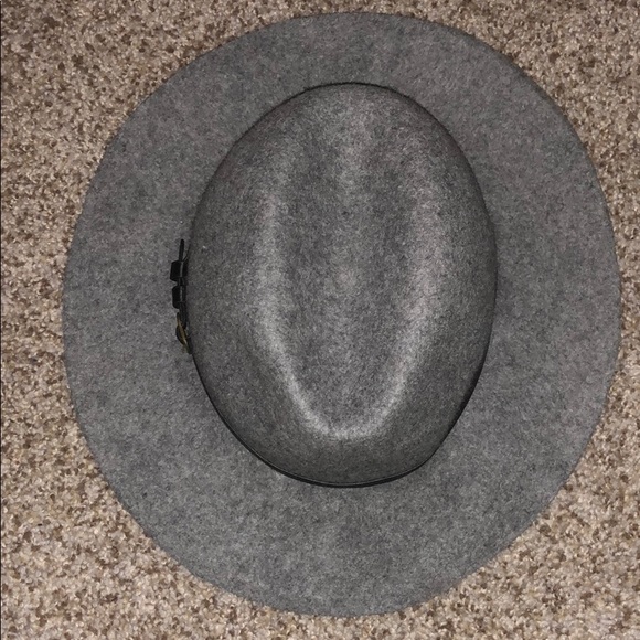 Forever 21 Accessories - NWOT Gray Wool Hat with Buckle Detail